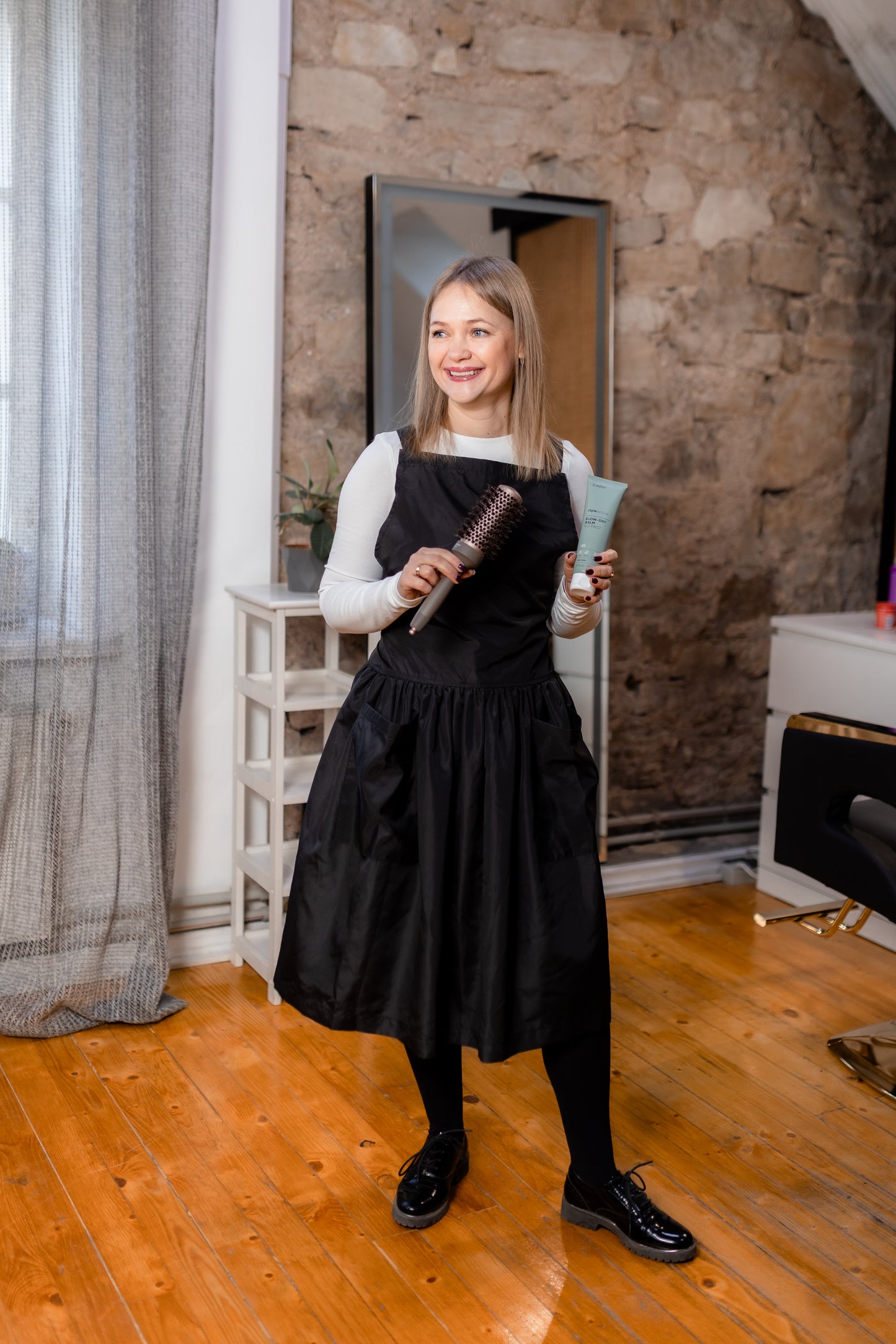 Priekšauts ar divām kabatām